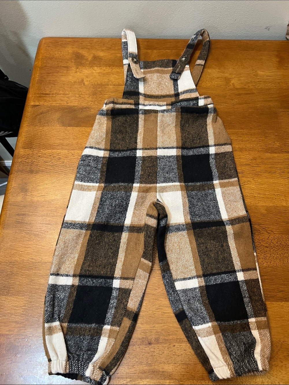 SHEIN Plaid flannel bib overalls Size 2-3Y